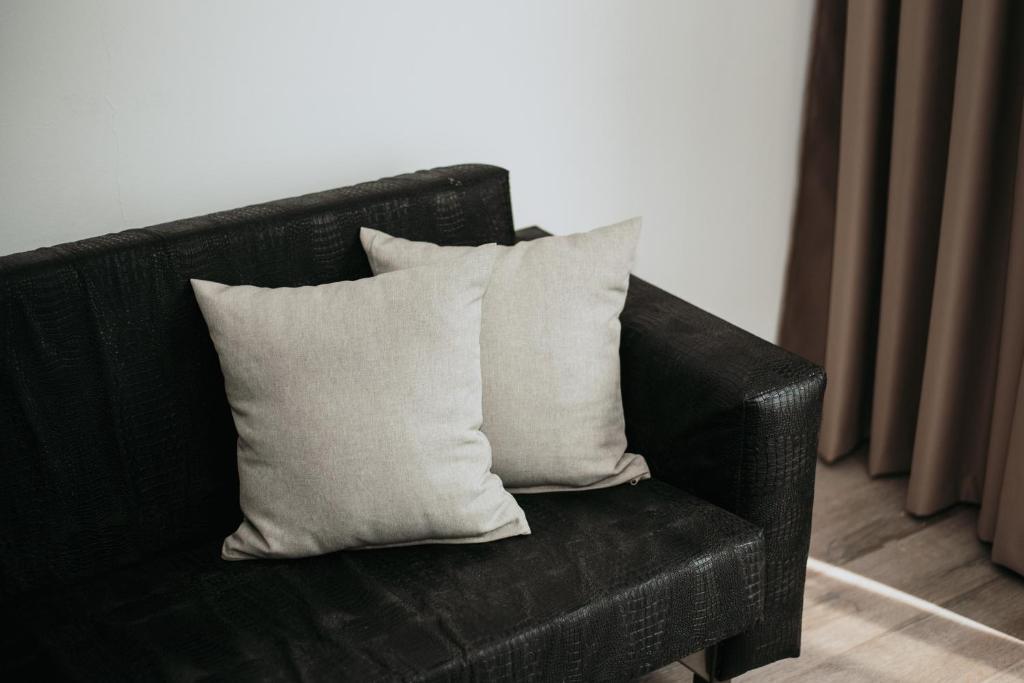 Ovis Hotel Apartments 아이아 나파 외부 사진